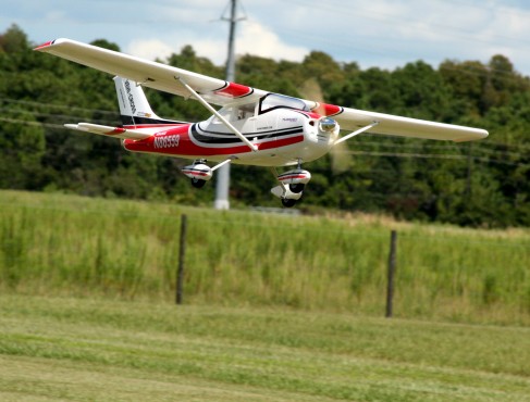 The Giant Cessna 182 1.8 Meter EPO PNF from Hobby King @ rcinformer.com